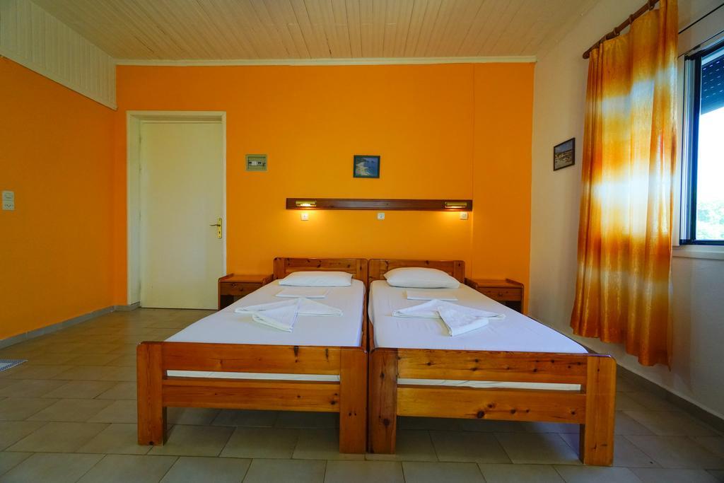 Albatross Lejlighedshotel Marathókampos Eksteriør billede